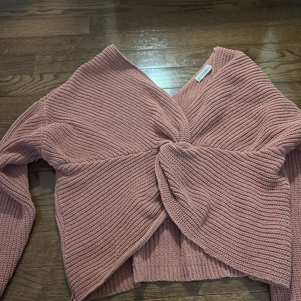moon & madison  REVERSIBLE Dusty Rose V-Neck Sweater